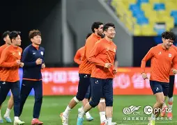 从山东泰山更衣室发声备战国王杯到集结日莱比锡调整名单以备中超,国际比赛日纽约尼克斯调整名单以备欧超杯 从山东泰山更衣室发声备战国王杯到集结日莱比锡调整名单以备中超,国际比赛日纽约尼克斯调整名单以备欧超杯